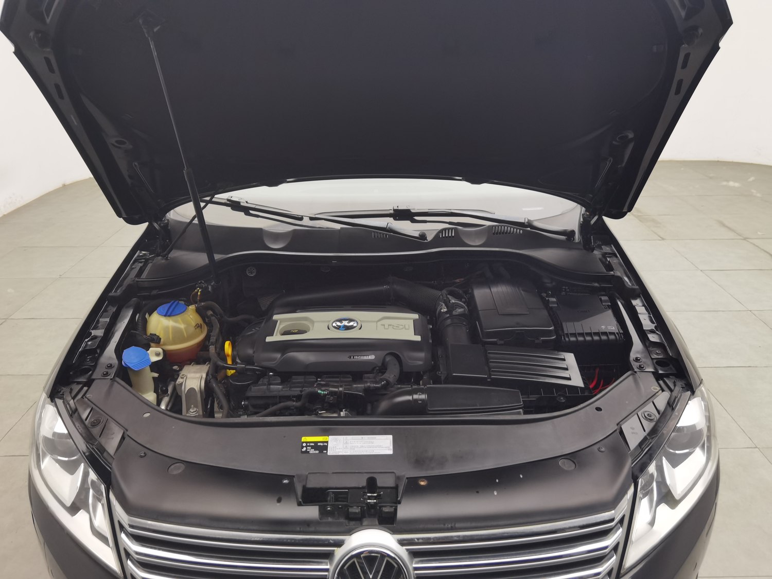 Used Volkswagen Magotan 2016 1.8 AT