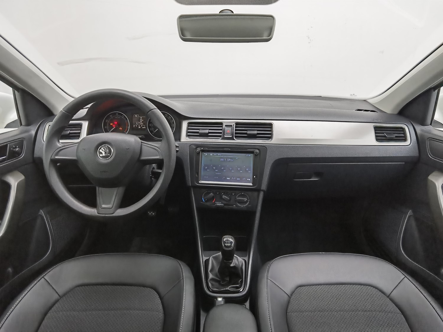 Used Skoda Rapid Spaceback 2016 1.6 MT