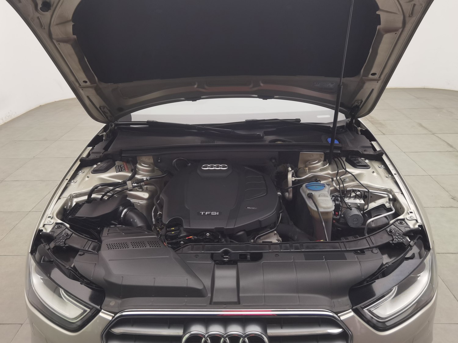 Used Audi A4L 2015 2.0 AT