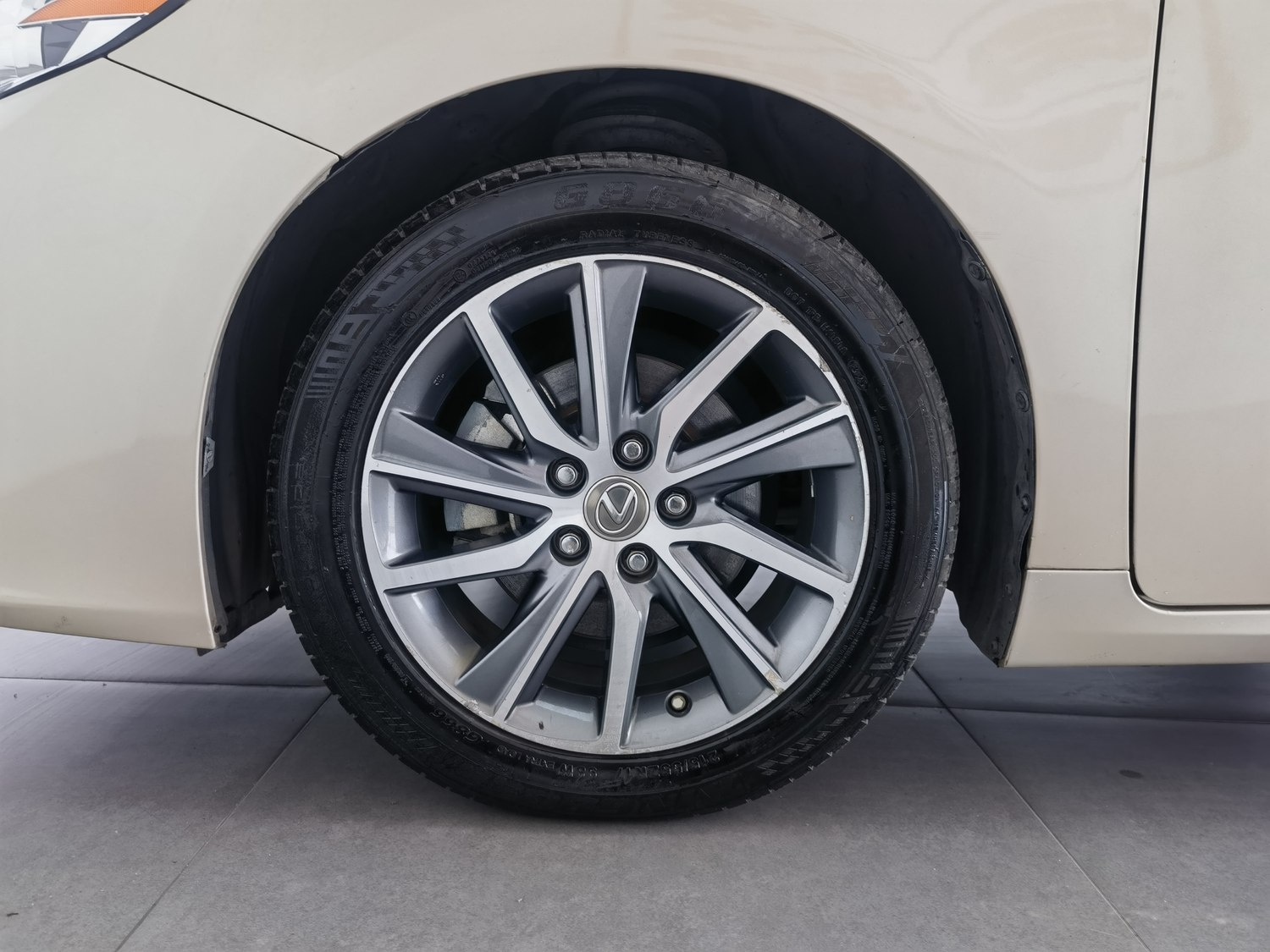 Used Lexus ES 2015 2.5 AT