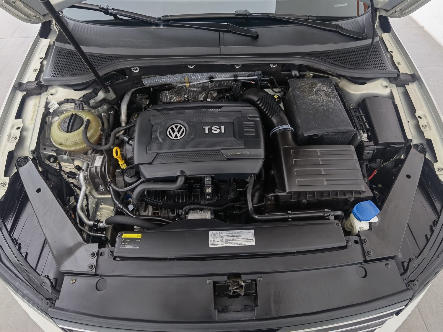 Used Volkswagen Magotan 2017 1.8 AT