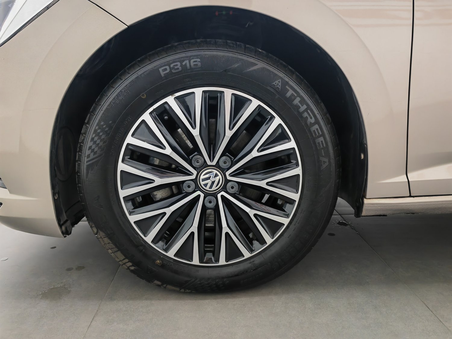 Used Volkswagen Sagitar 2021 1.4 AT