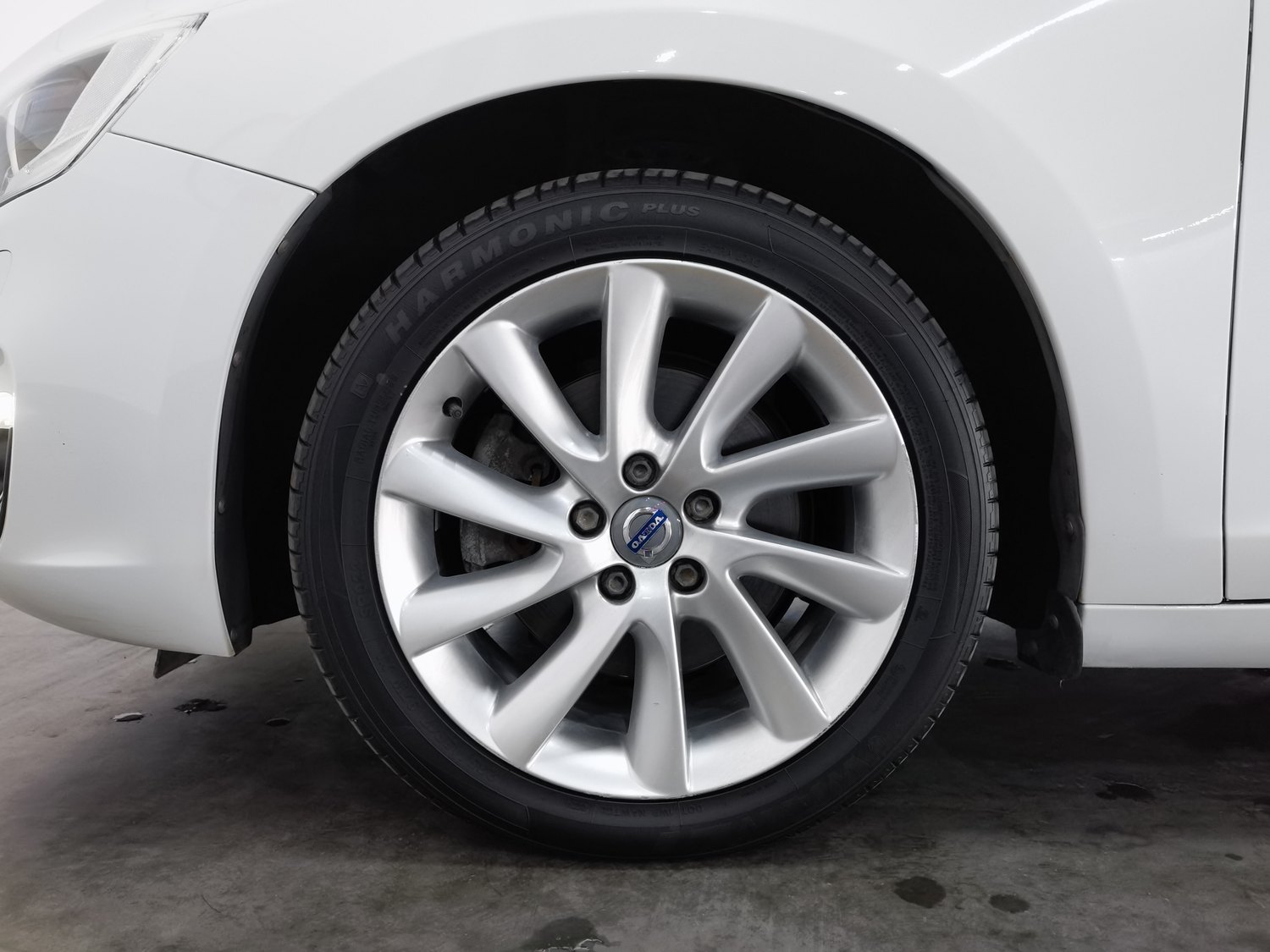 Used Volvo S60 2015 2.0 AT