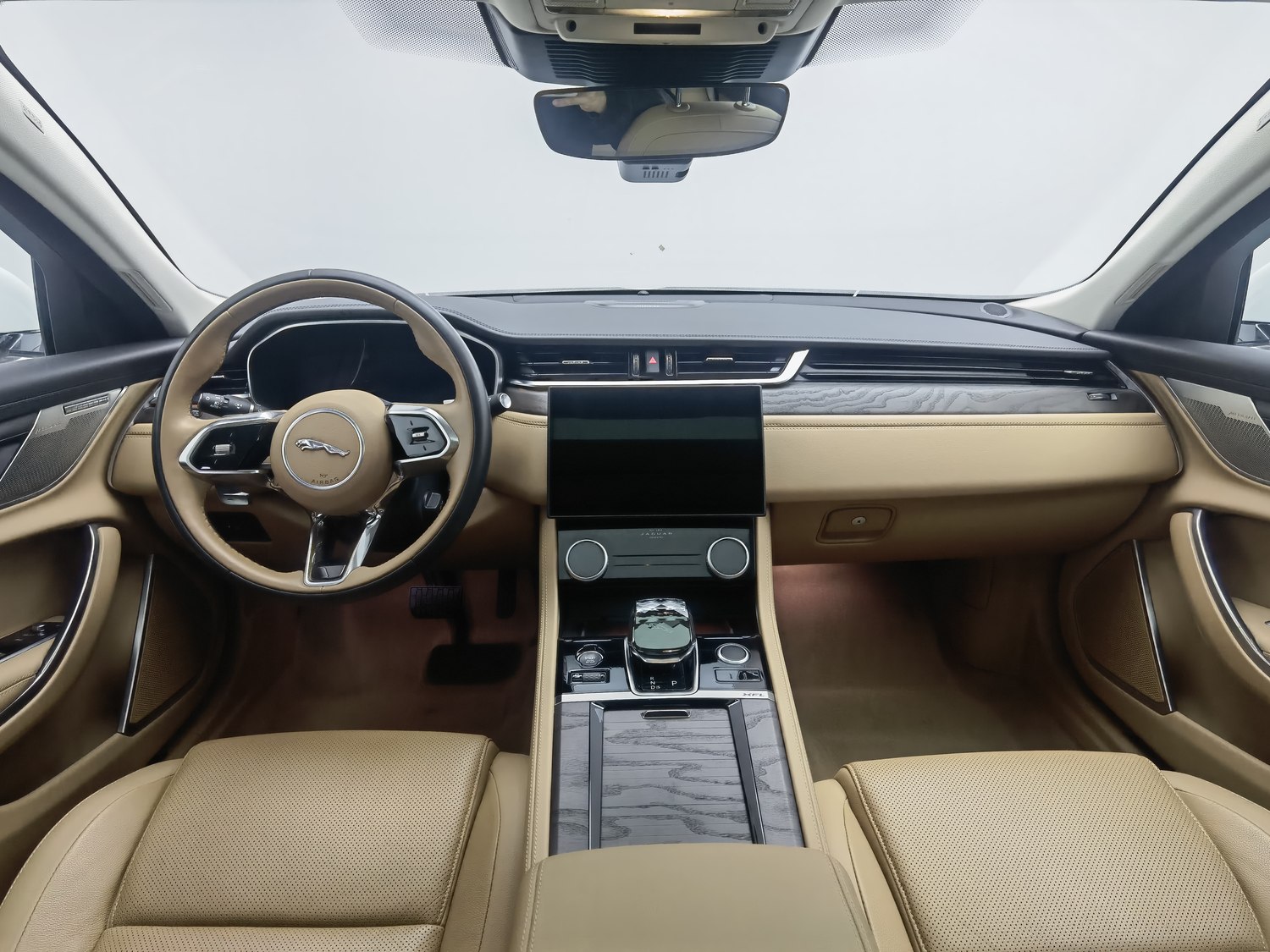 Used Jaguar XFL 2024 2.0 AT
