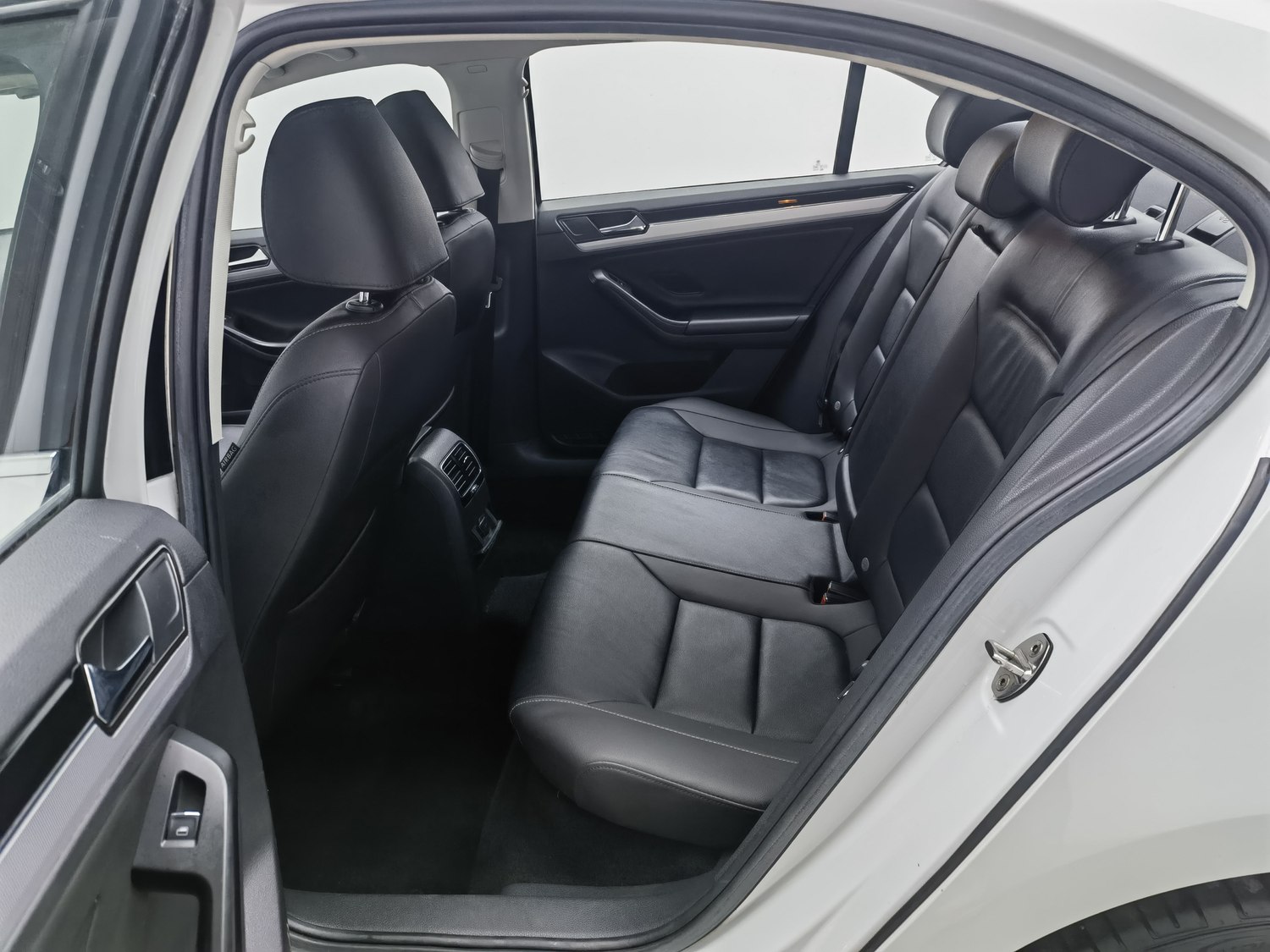 Used Volkswagen Sagitar 2018 1.4 AT