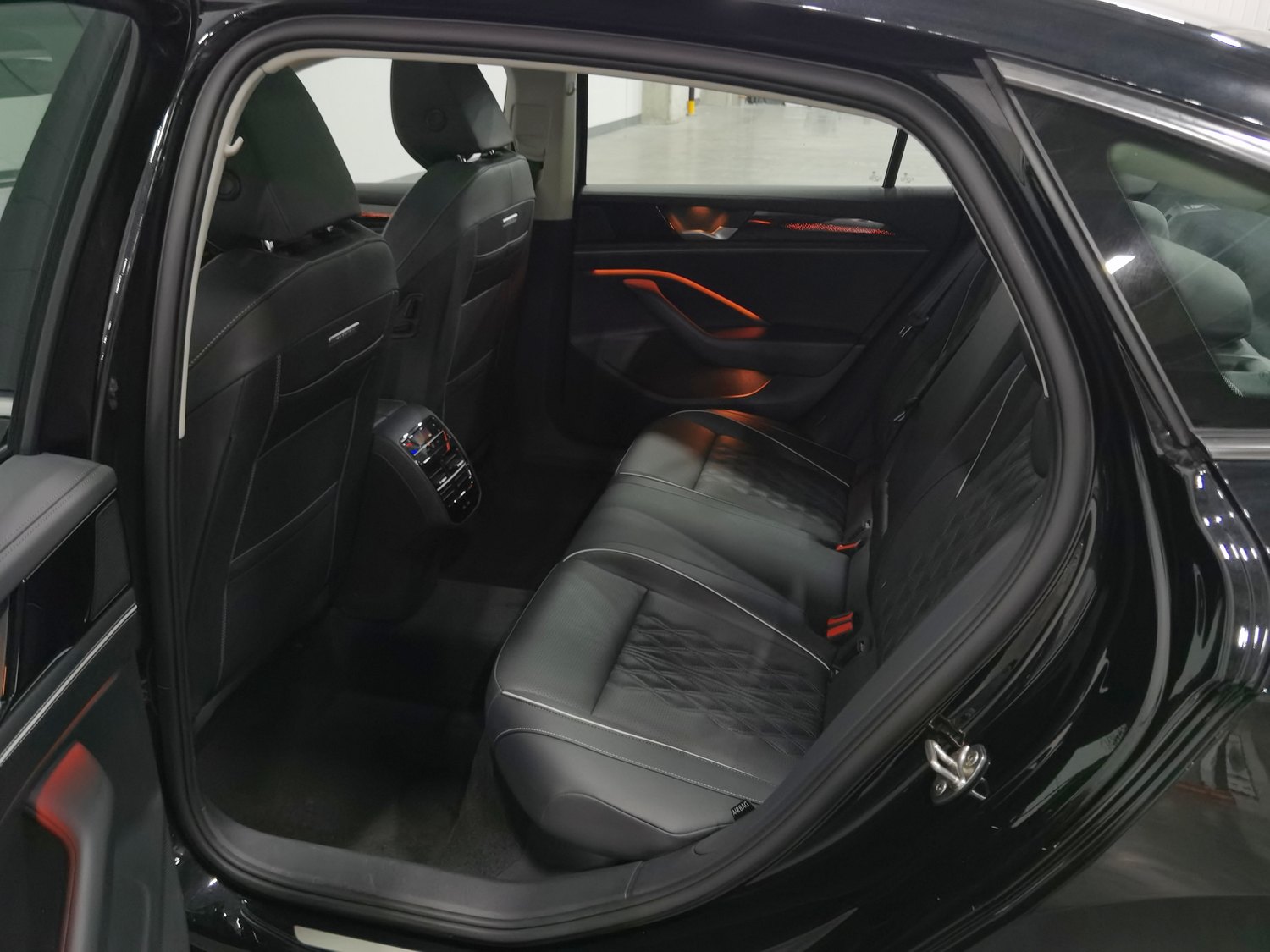 Used Volkswagen Magotan 2024 2.0 AT