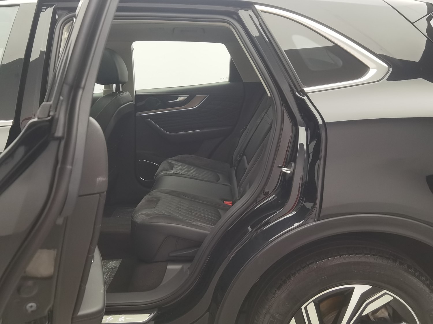 Used Hongqi HS5 2022 2.0 AT
