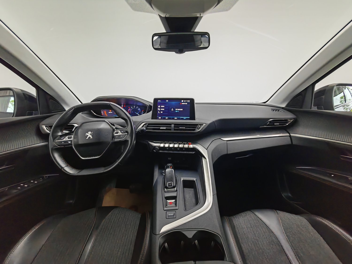 Used Peugeot 5008 2017 1.6 AT