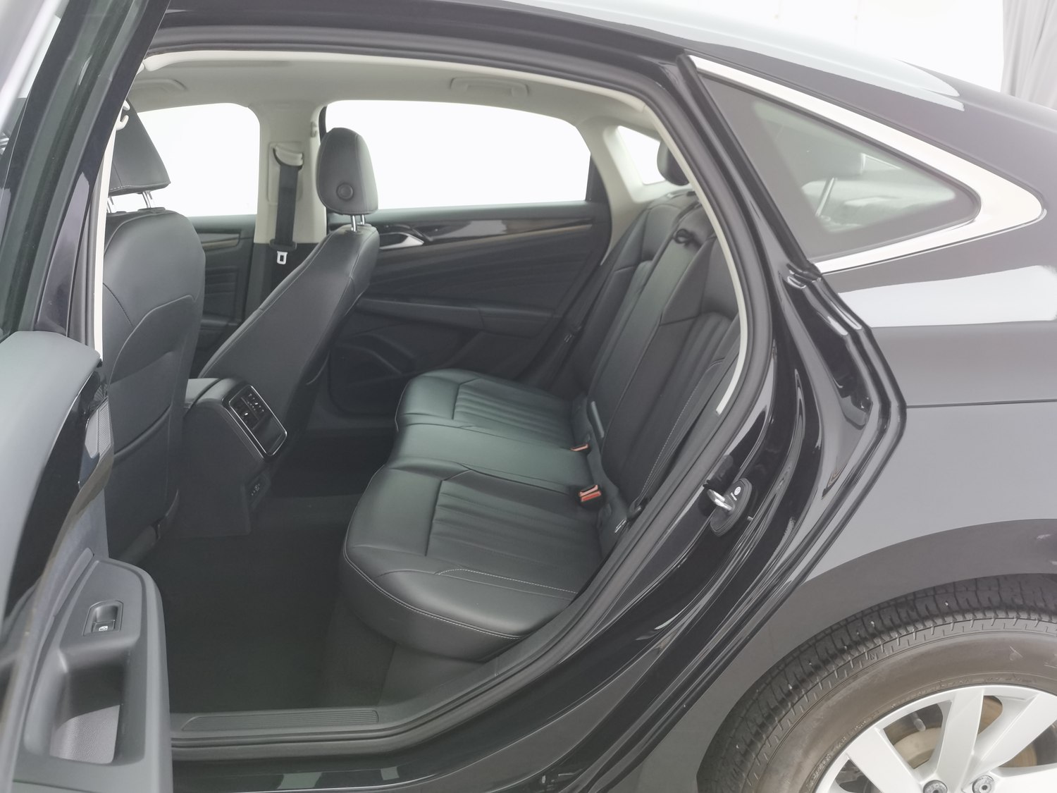Used Volkswagen Passat 2021 1.4 AT