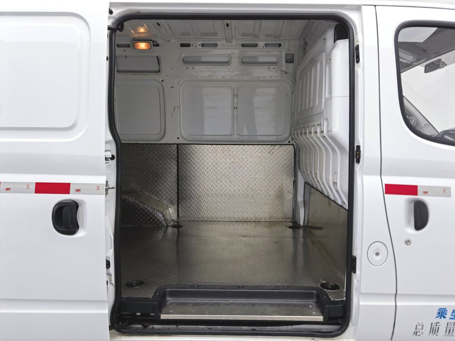 Used SAIC MAXUS V80 2023 2.0 AT