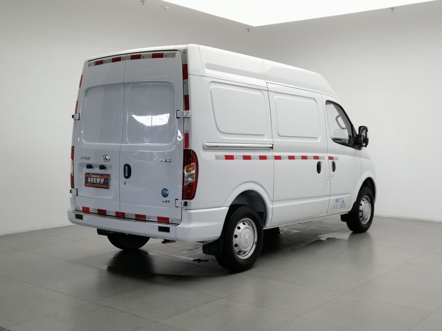 Used SAIC MAXUS V80 2023 2.0 AT