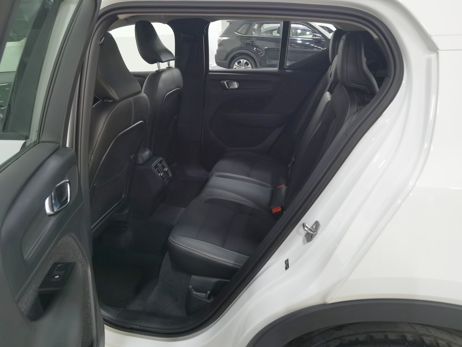 Used Volvo XC40 2020 1.5 AT