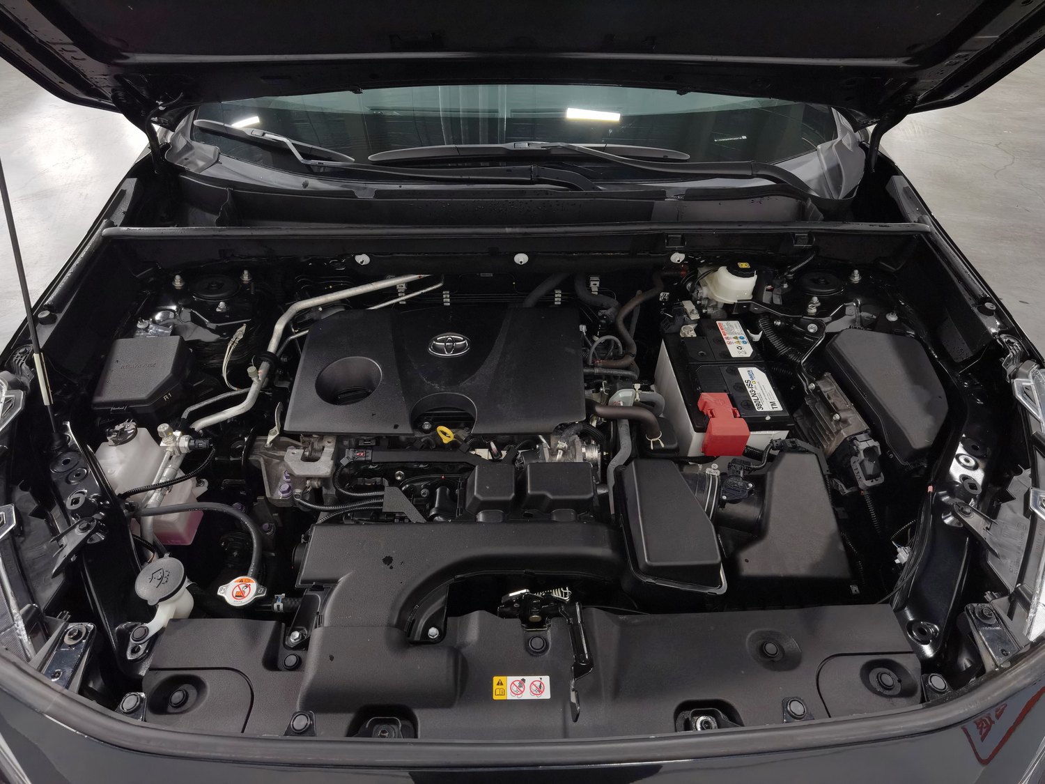 Used Toyota Wildlander 2023 2.0 AT