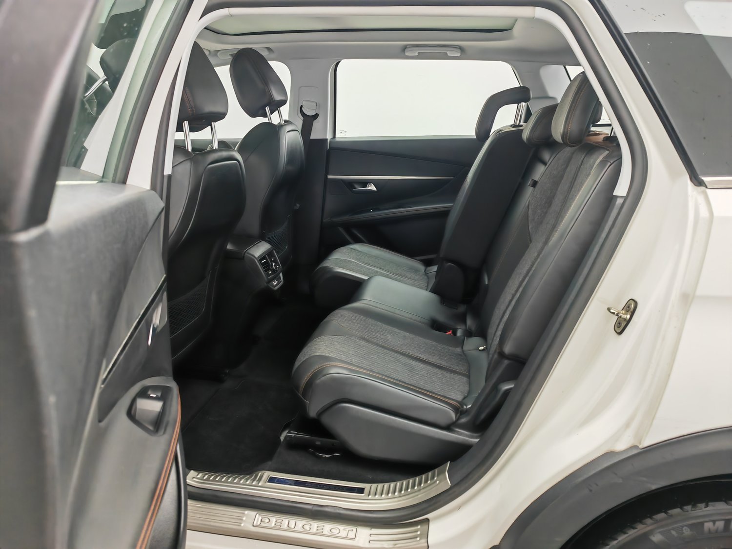 Used Peugeot 5008 2017 1.8 AT