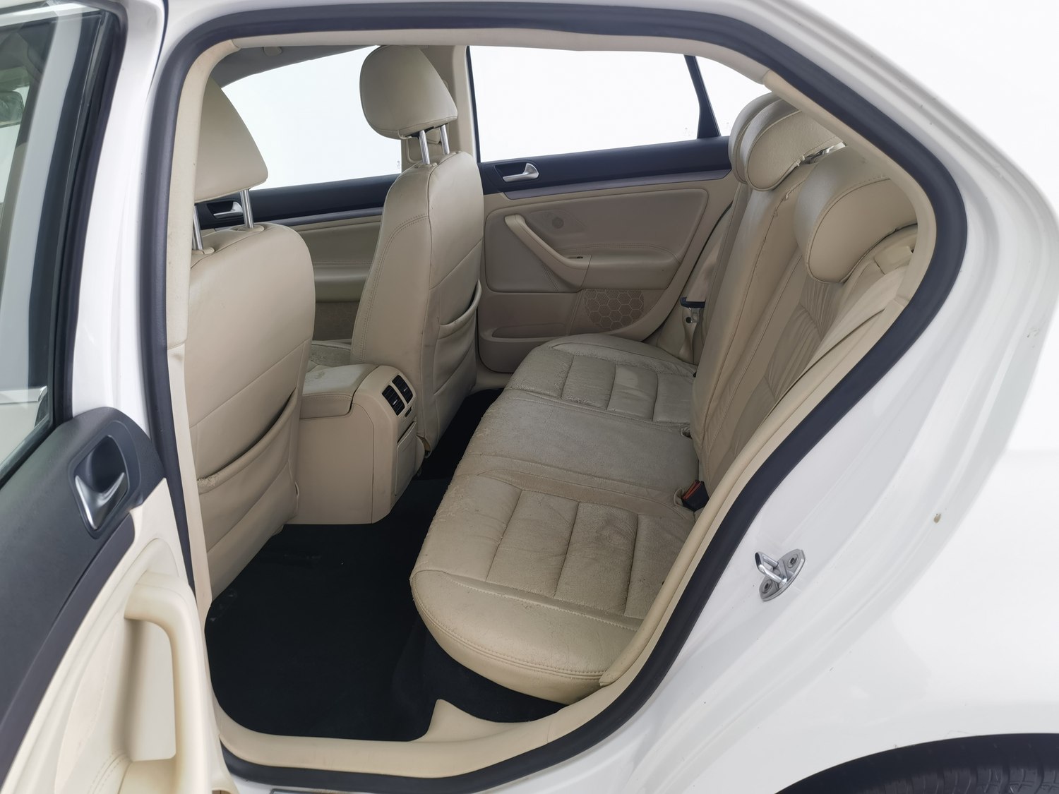 Used Volkswagen Sagitar 2011 1.4 AT