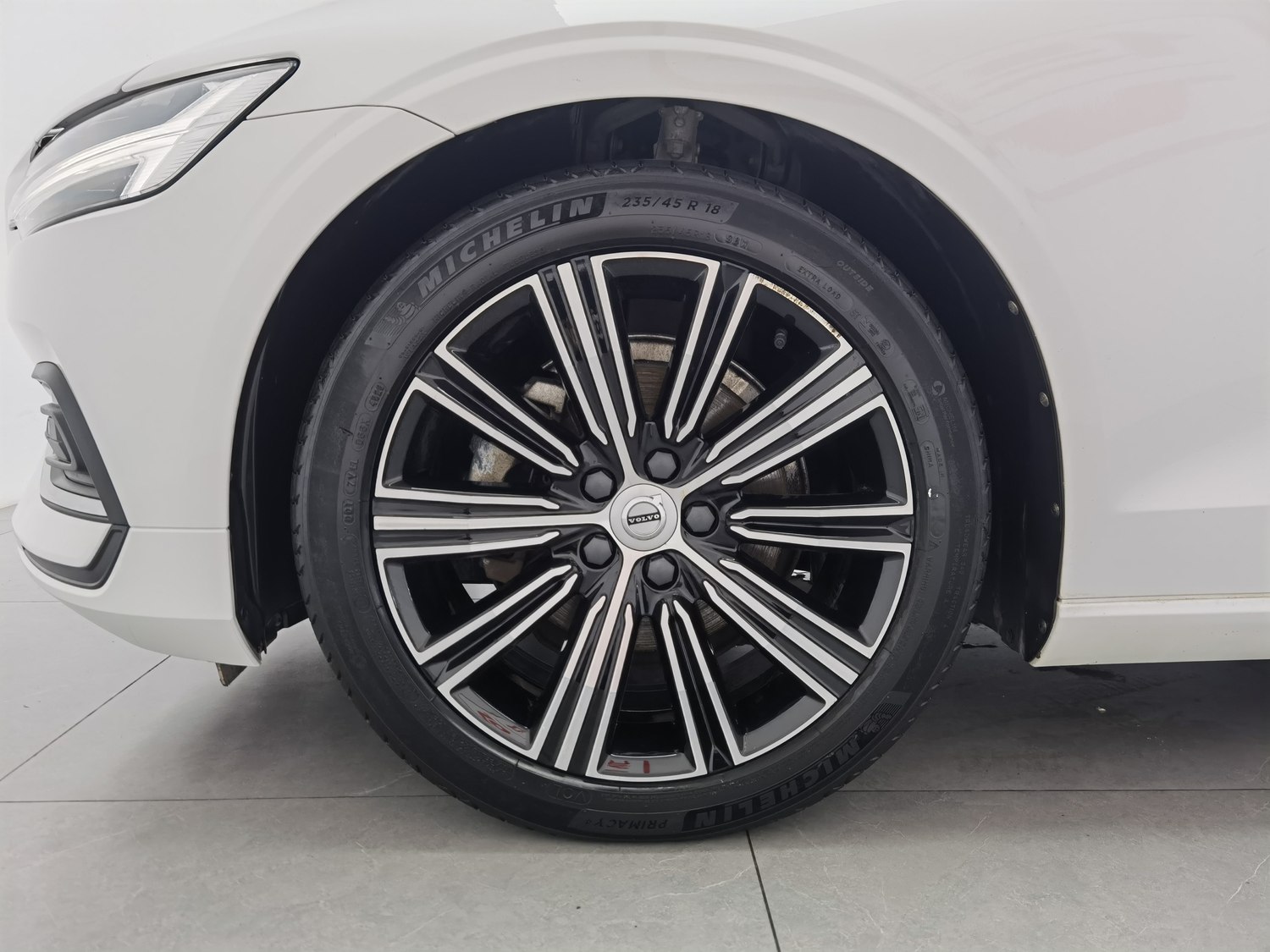 Used Volvo S60 2021 2.0 AT