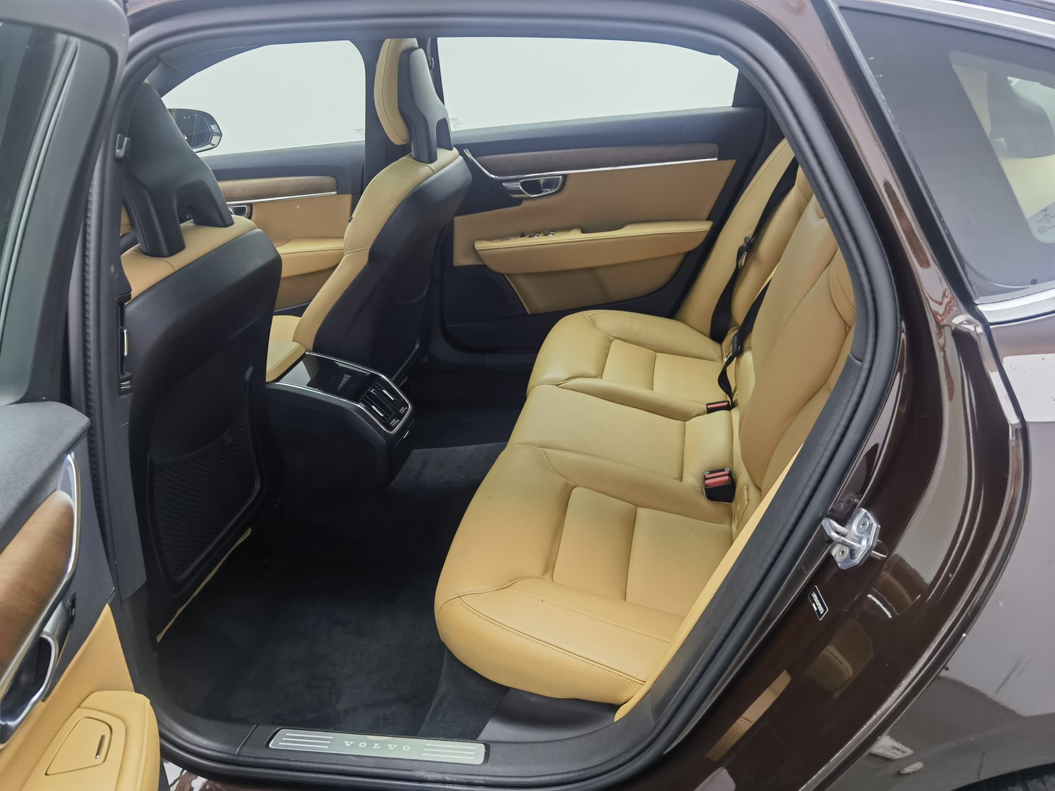Used Volvo S90 2019 2.0 AT
