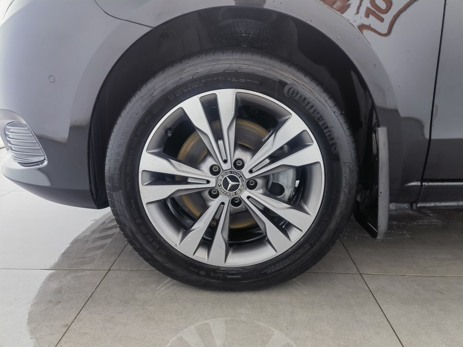 Used Mercedes-Benz V-Class 2018 2.0 AT