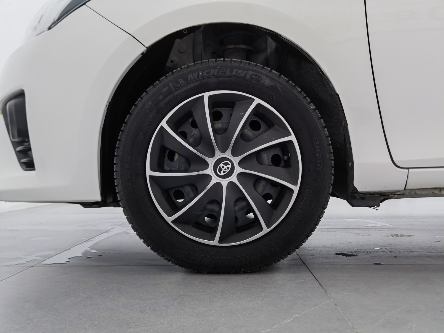 Used Toyota YARiS L 2015 1.5 AT