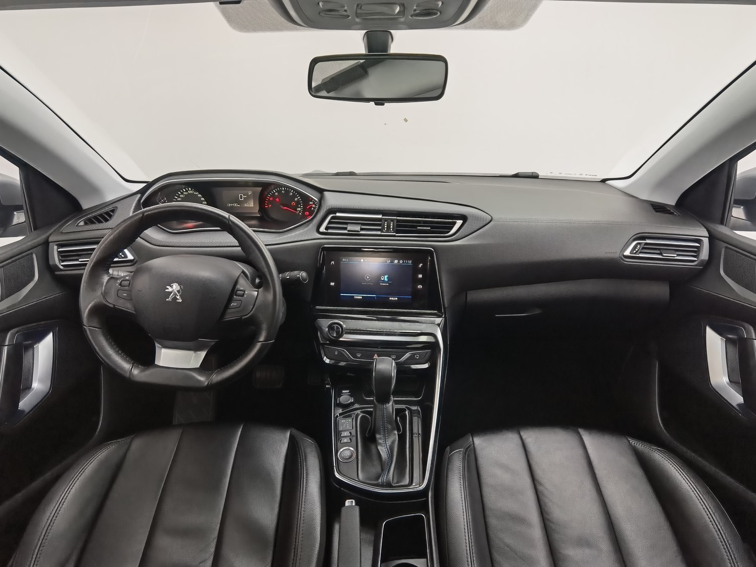 Used Peugeot 308 2016 1.2 AT