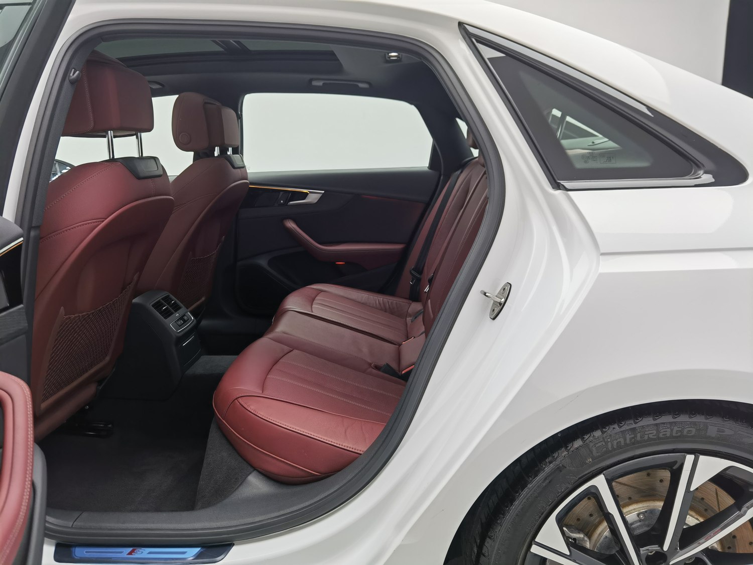 Used Audi A4L 2023 2.0 AT
