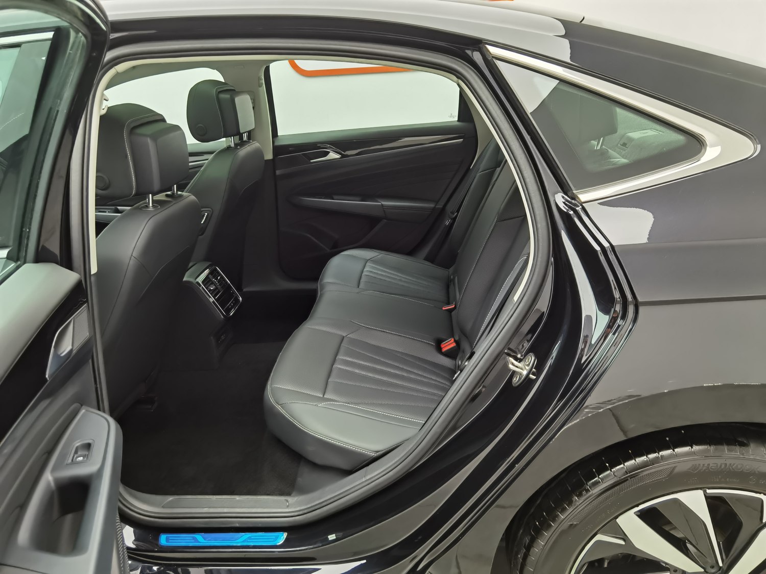 Used Volkswagen Passat 2025 2.0 AT