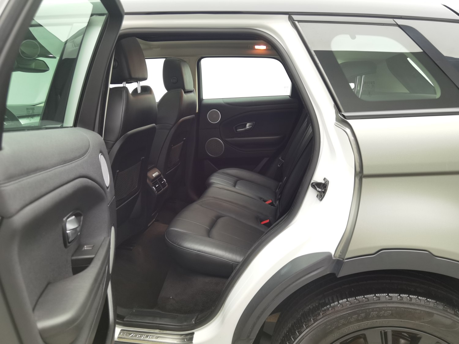 Used Land Rover Range Rover Evoque 2016 2.0 AT