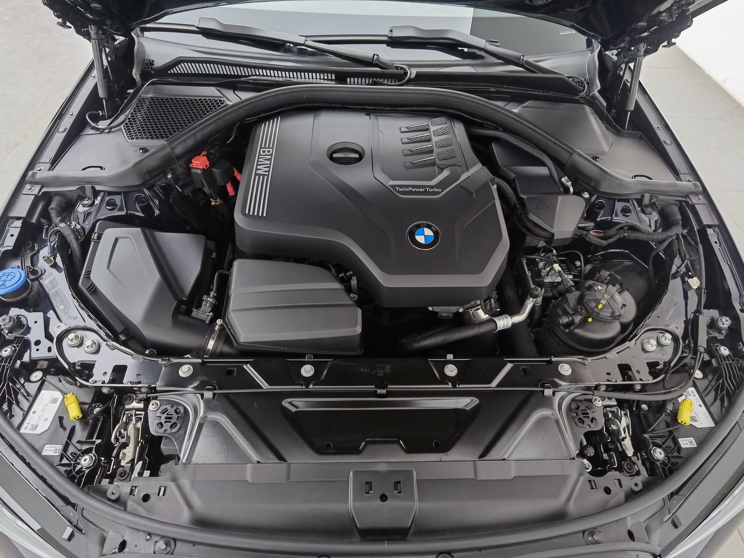Used BMW THE3 2025 2.0 AT