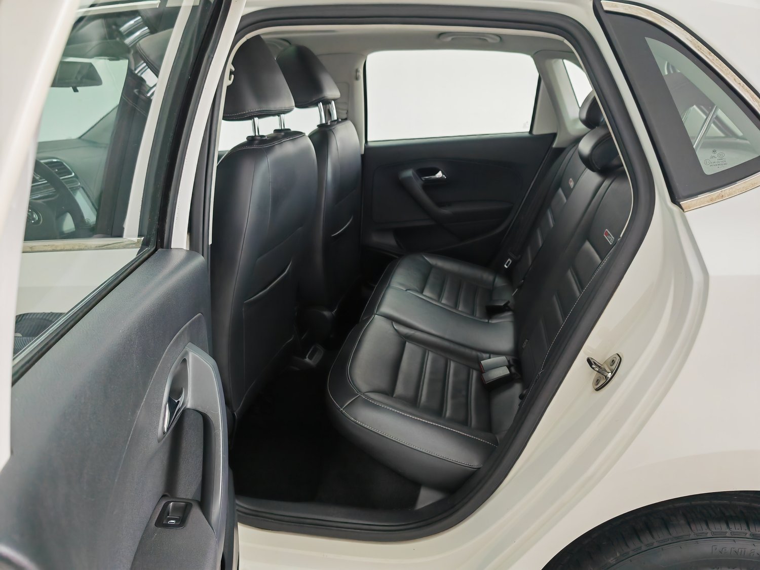 Used Volkswagen Polo 2014 1.6 AT