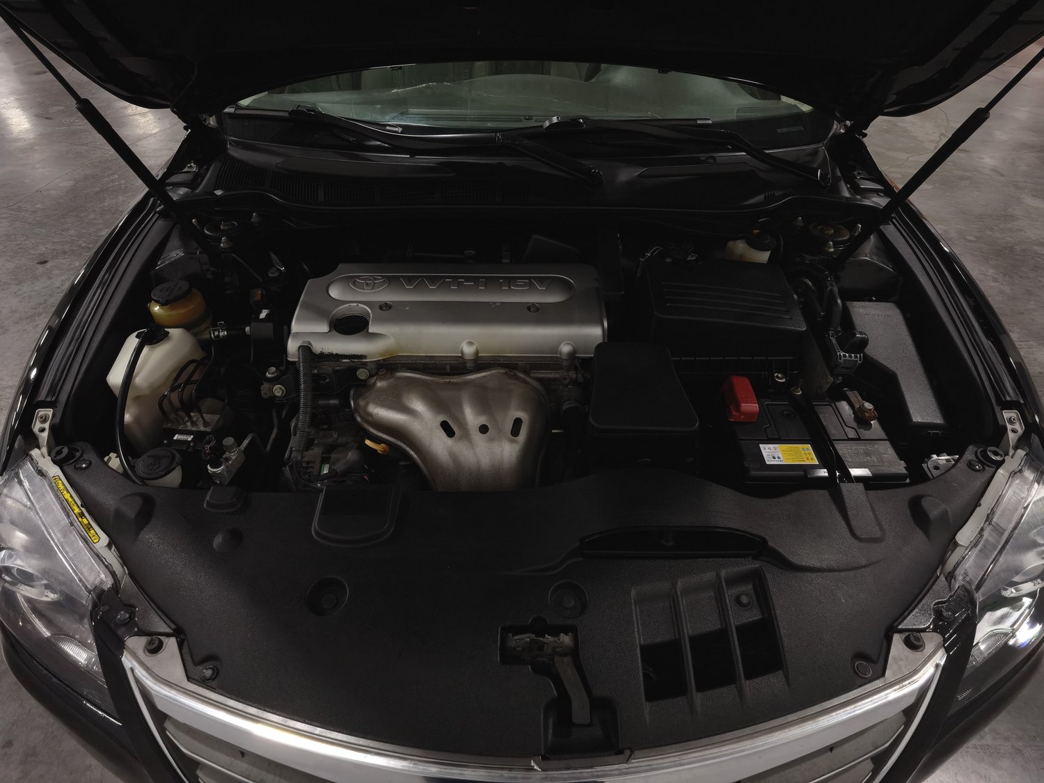 Used Toyota Camry 2013 2.0 AT