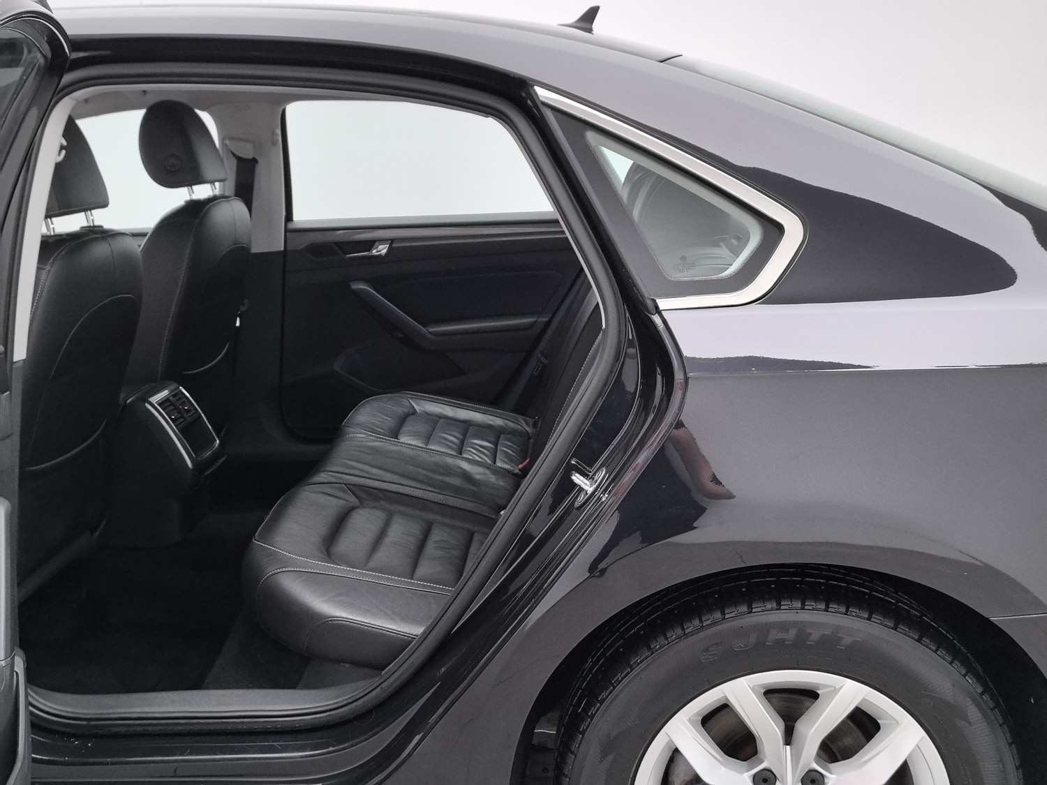 Used Volkswagen Passat 2017 1.4 AT