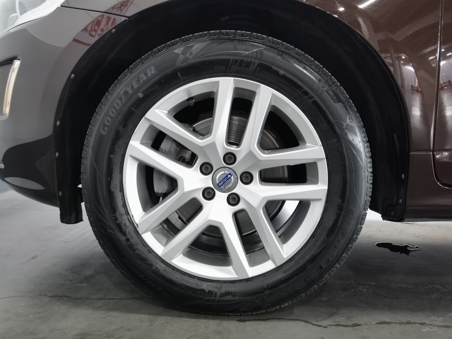 Used Volvo XC60 2017 2.0 AT