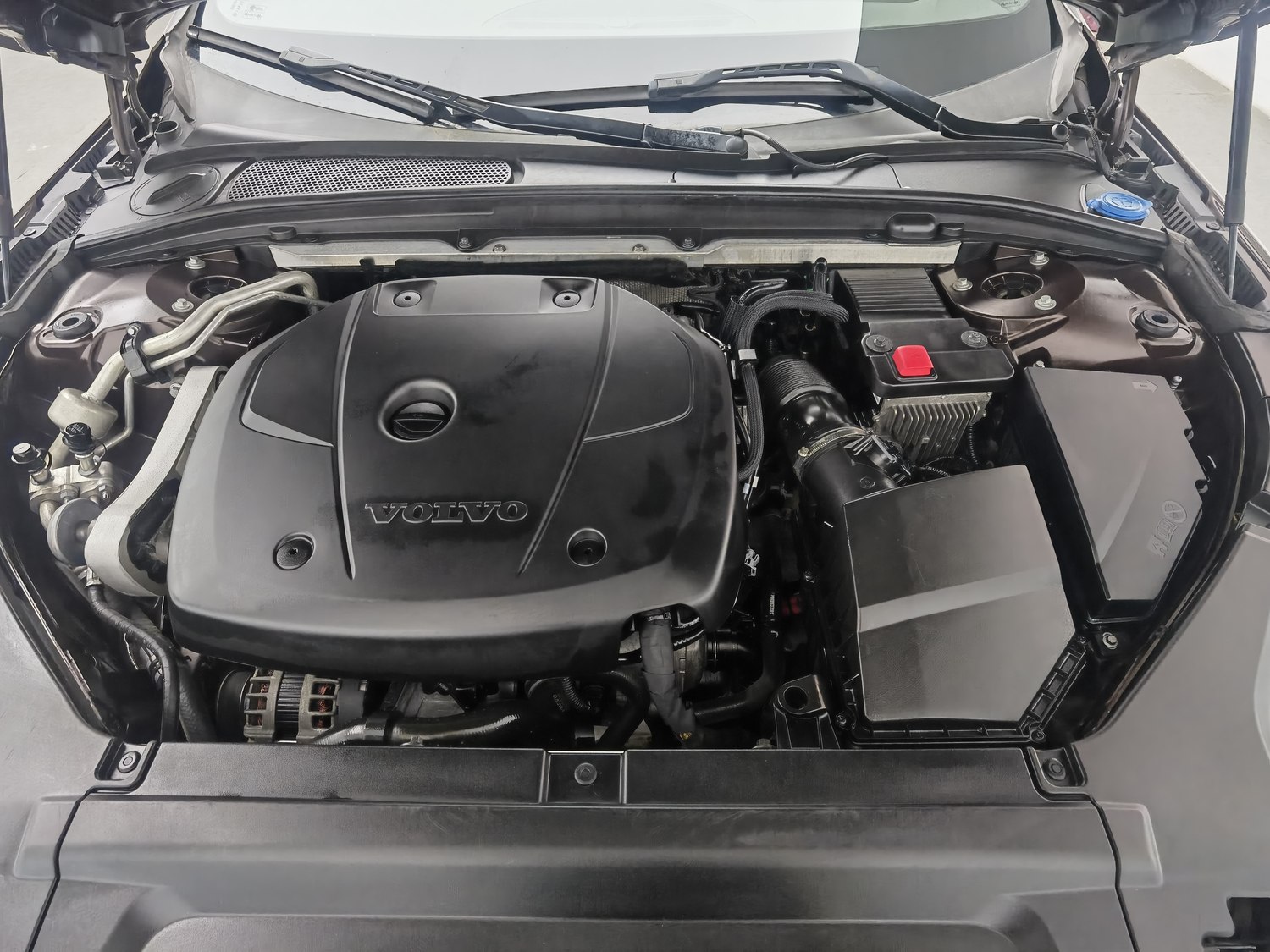 Used Volvo S90 2019 2.0 AT
