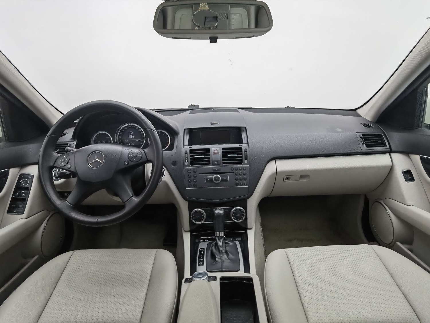Used Mercedes-Benz C-Class 2010 1.6 AT