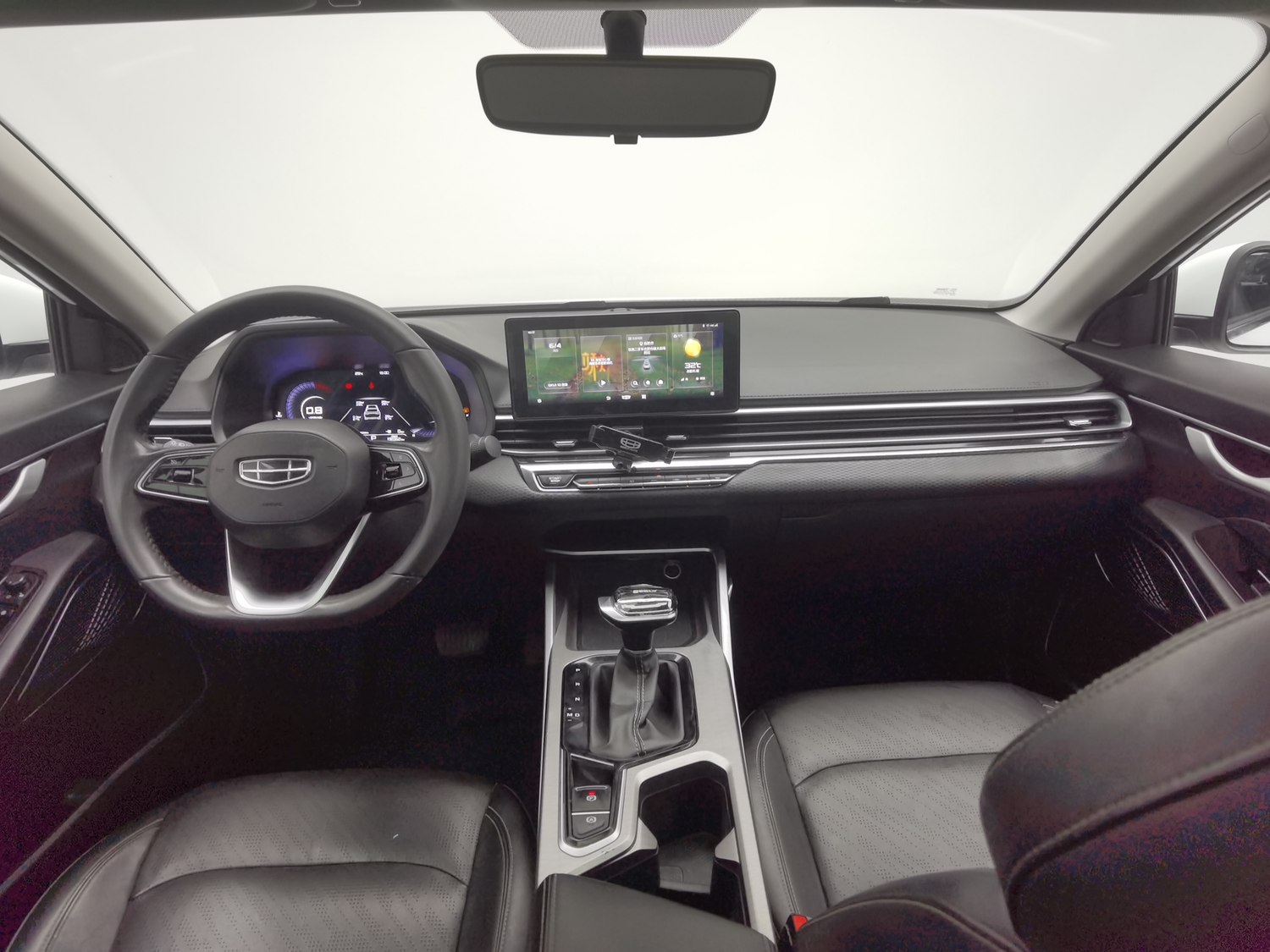 Used Geely Emgrand 2022 1.5 AT