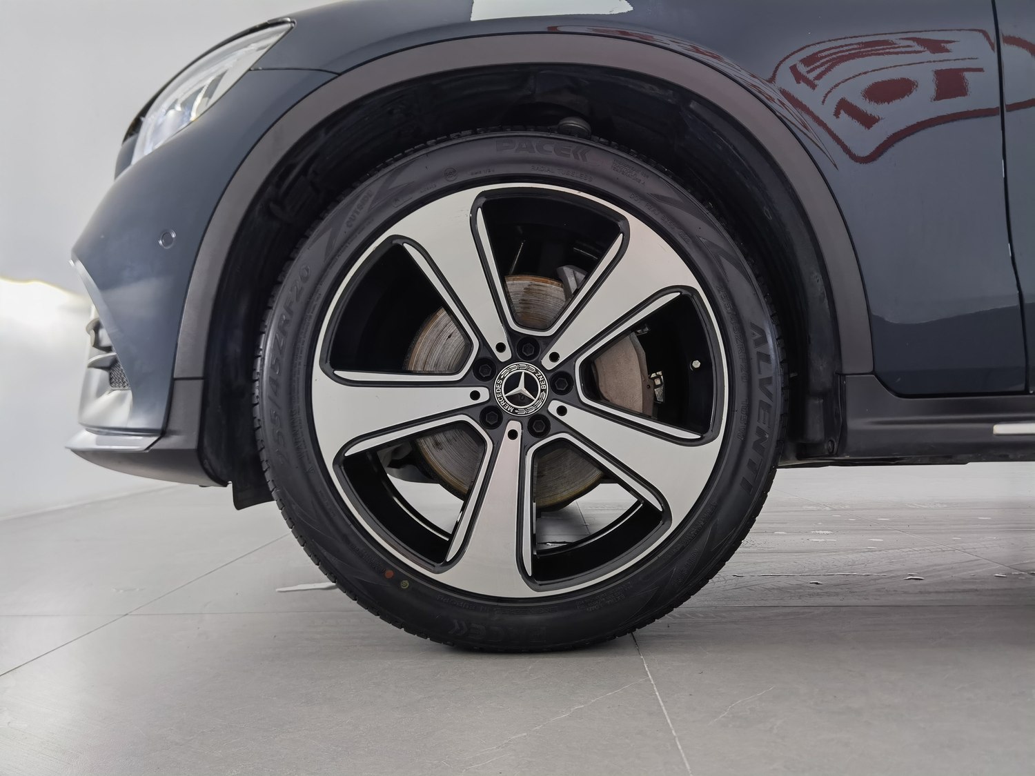 Used Mercedes-Benz GLC 2019 2.0 AT