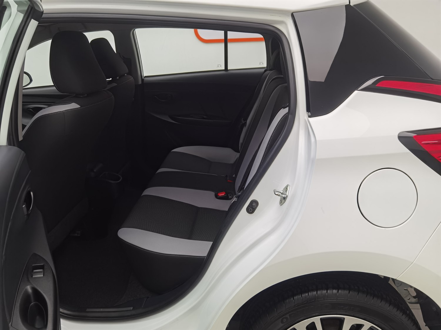 Used Toyota YARiS L 2020 1.5 AT