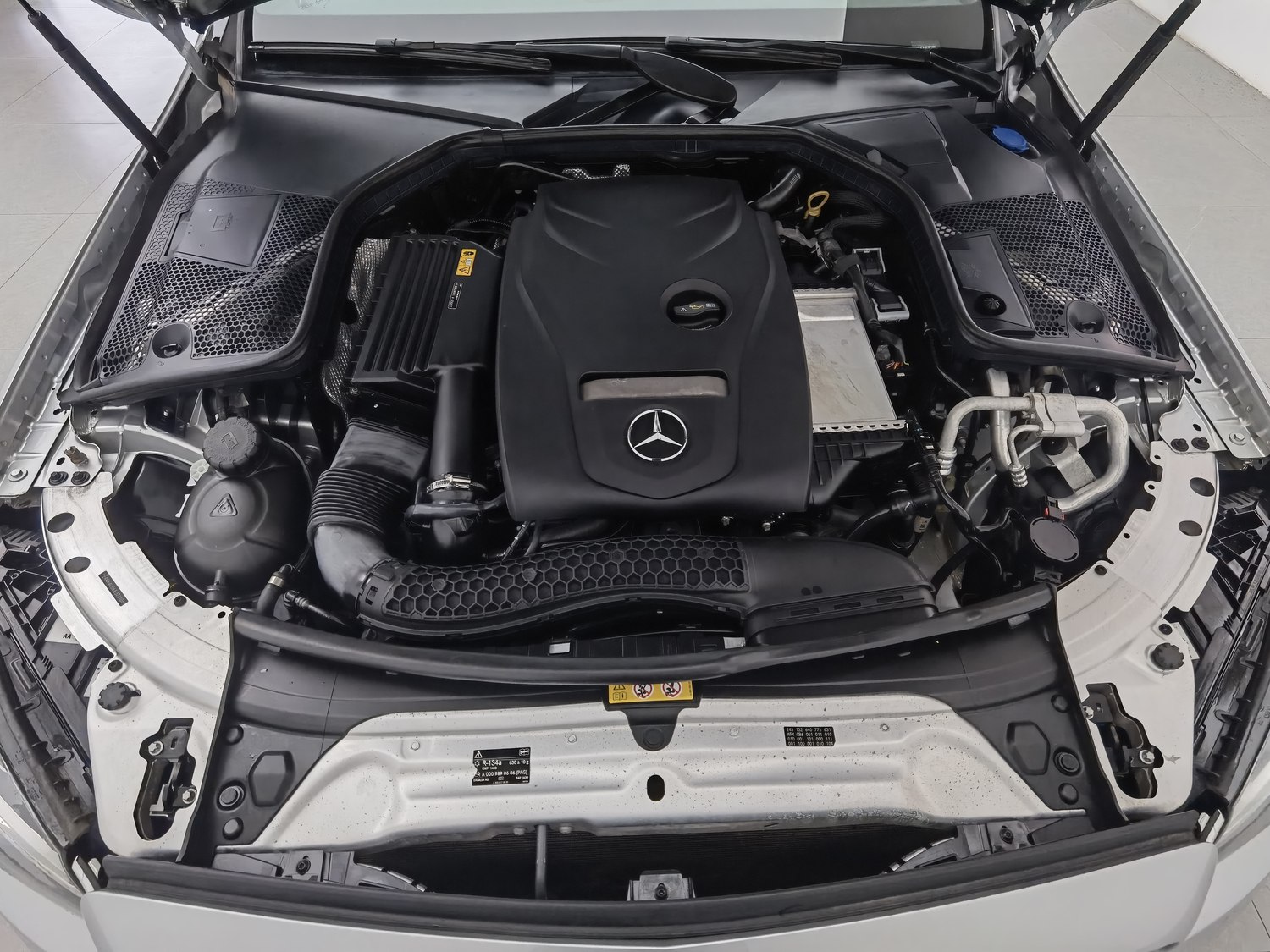 Used Mercedes-Benz C-Class 2018 2.0 AT