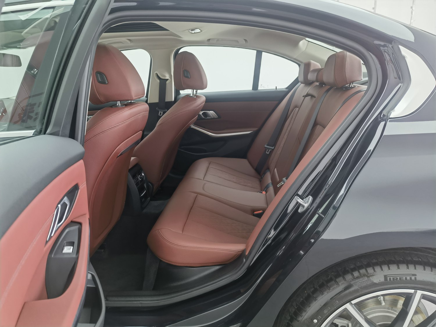 Used BMW THE3 2025 2.0 AT