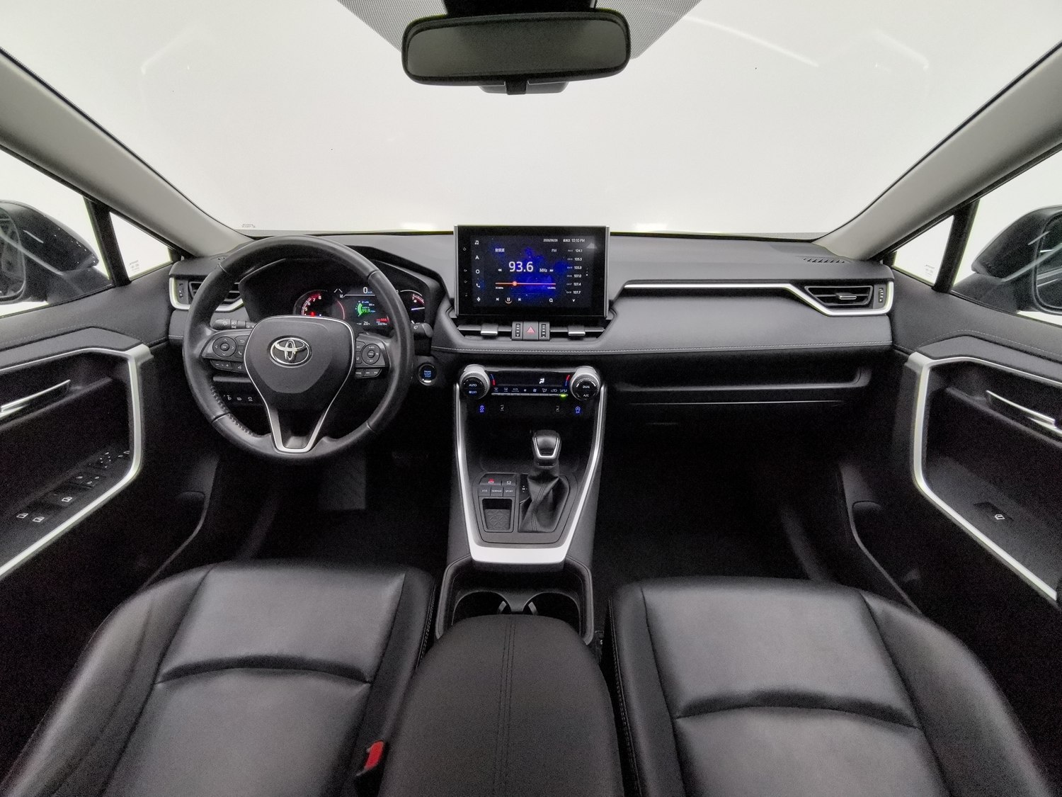 Used Toyota RAV4 2021 2.0 AT