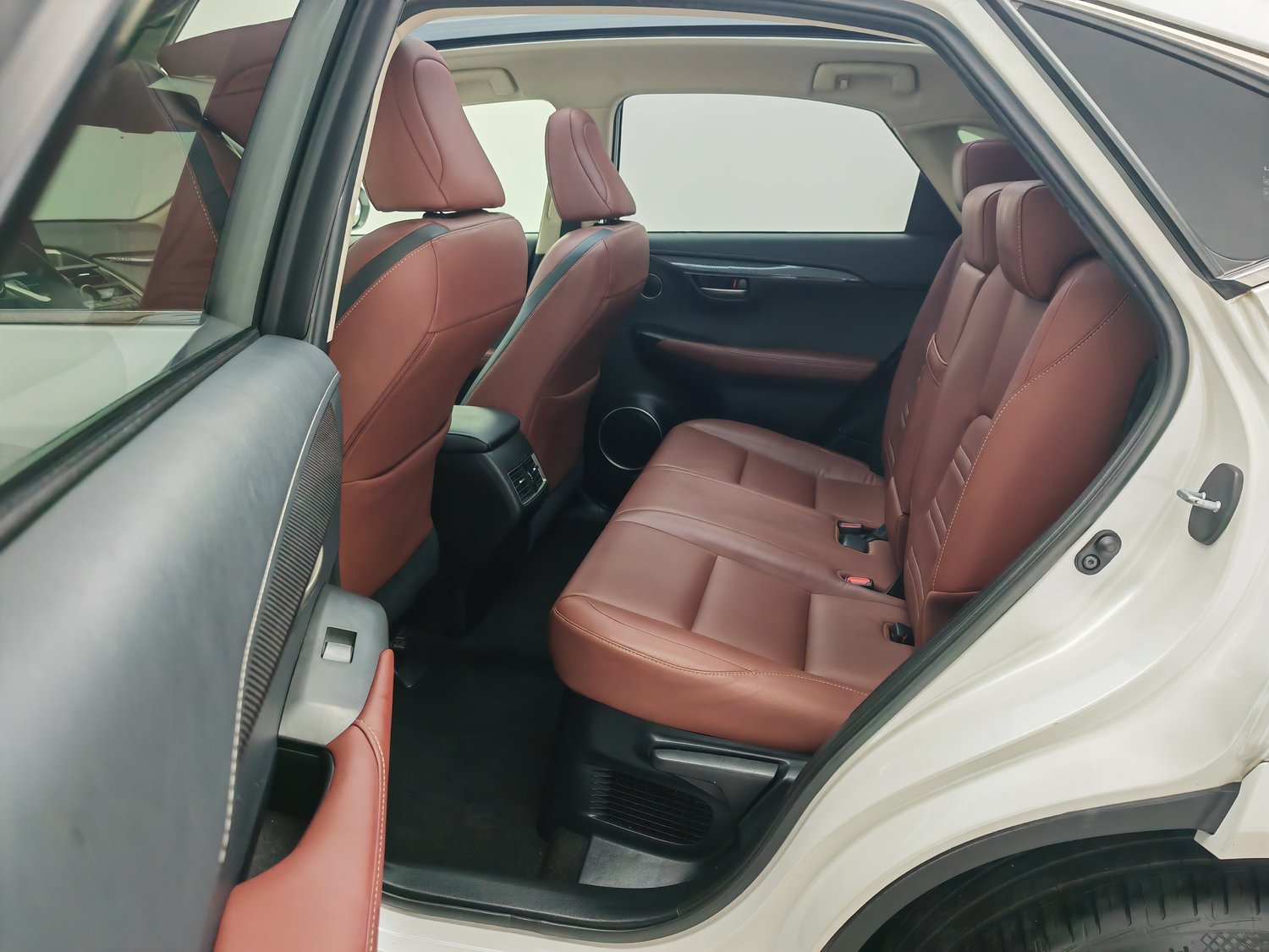 Used Lexus NX 2015 2.5 AT