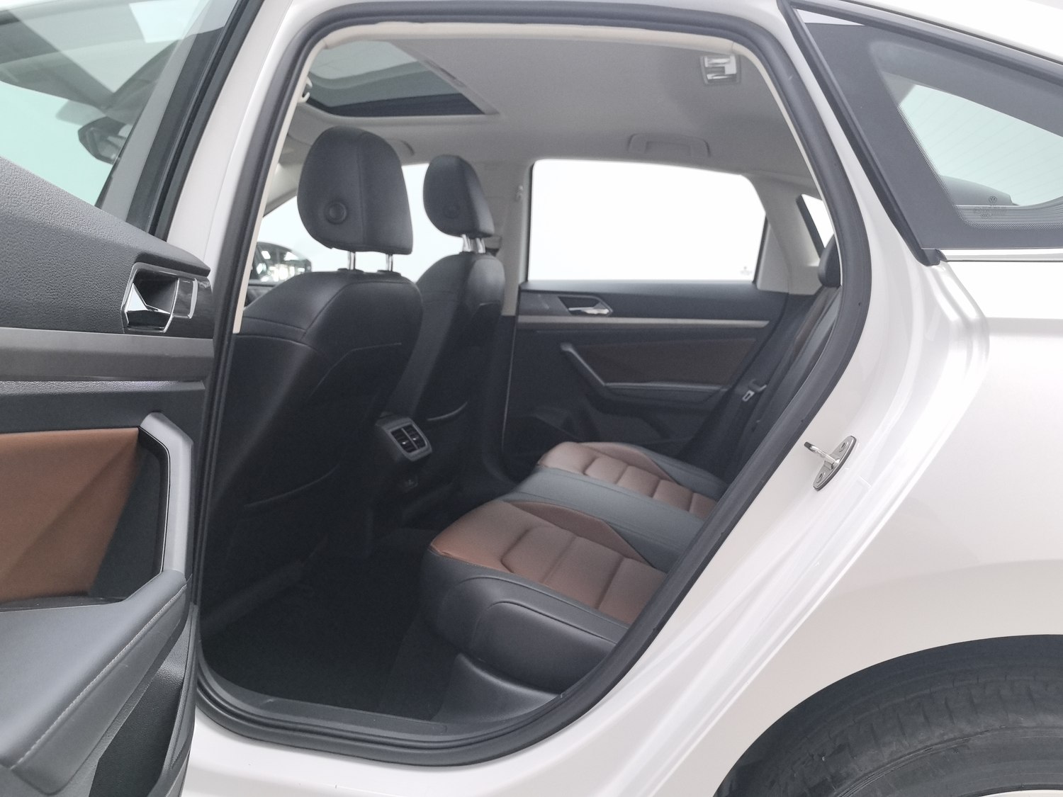 Used Volkswagen Lavida 2022 1.4 AT