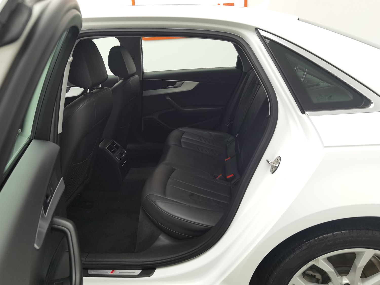 Used Audi A4L 2019 2.0 AT