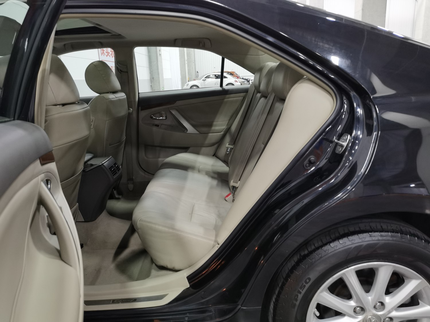 Used Toyota Camry 2013 2.0 AT