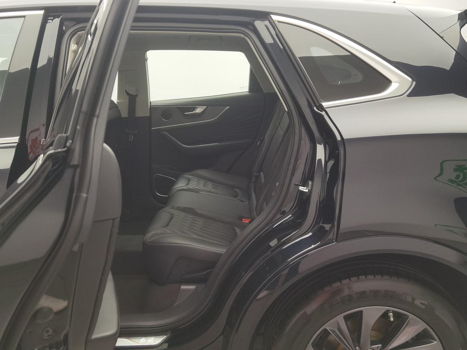 Used Hongqi HS5 2023 2.0 AT