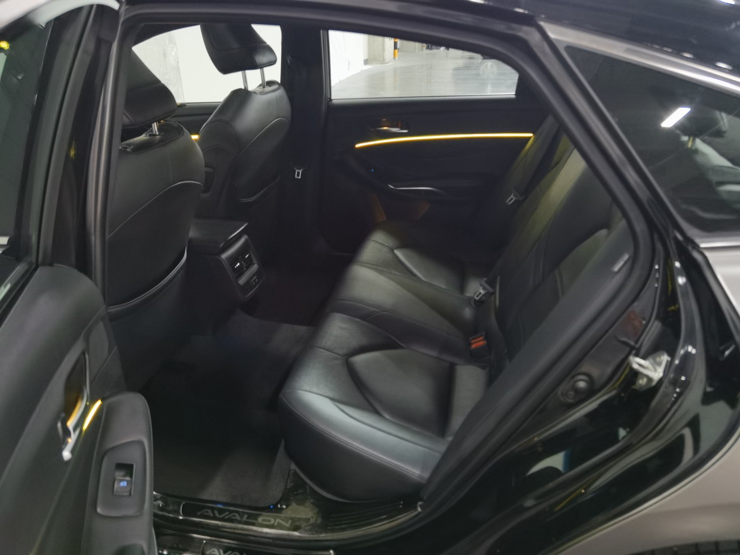 Used Toyota Avalon 2019 2.0 AT
