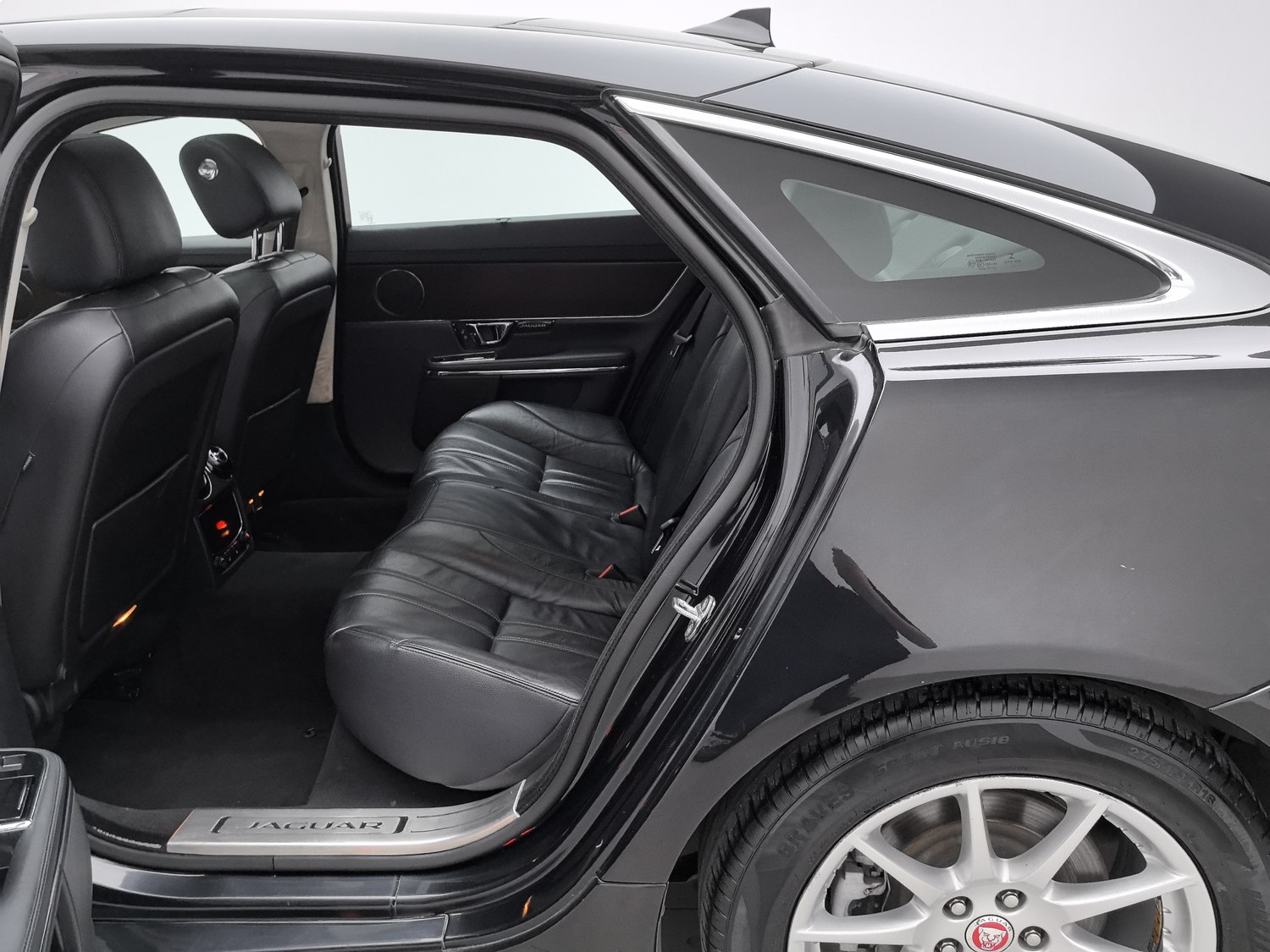 Used Jaguar XJ 2014 2.0 AT