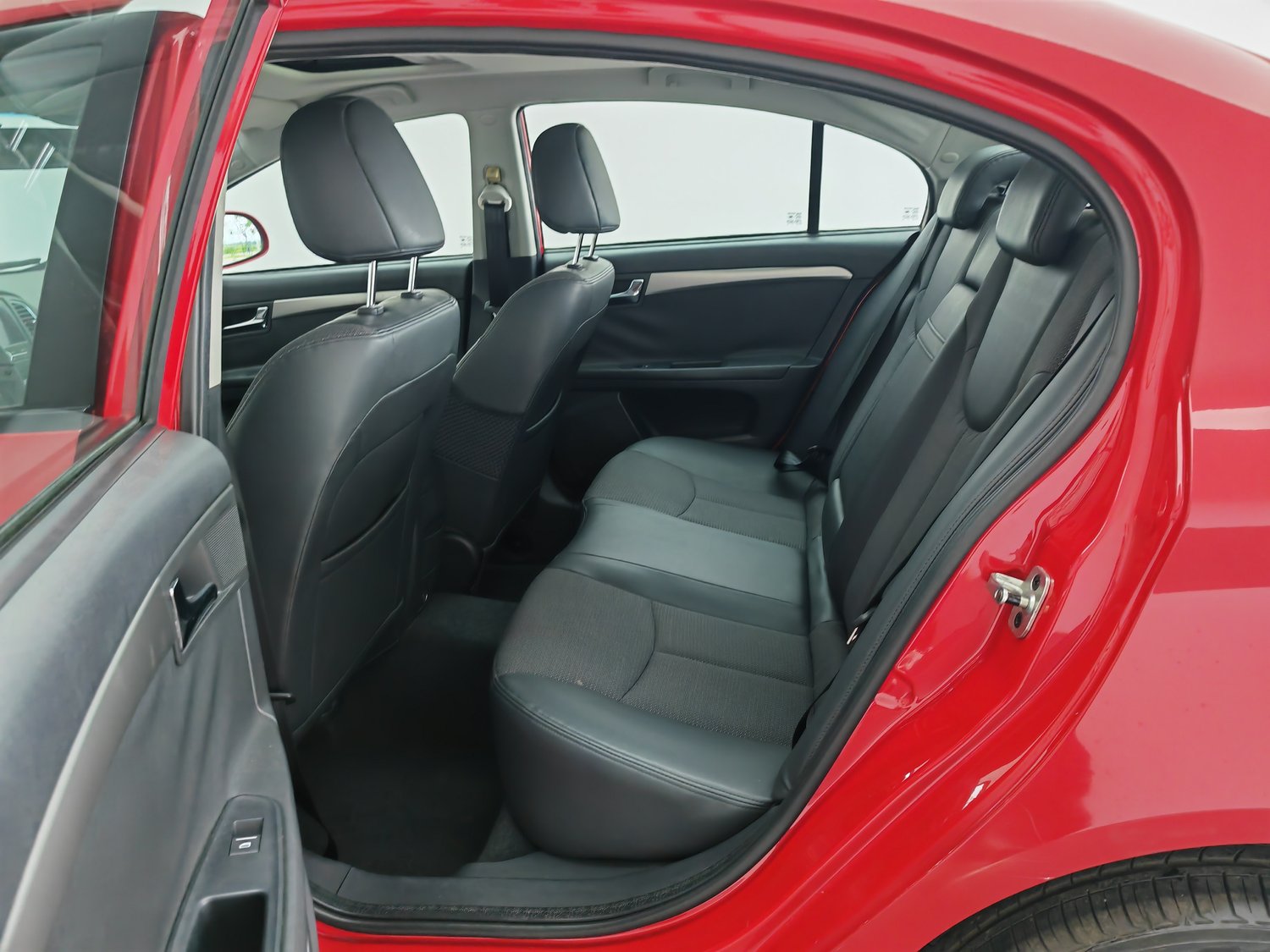 Used Roewe 350 2013 1.5 AT