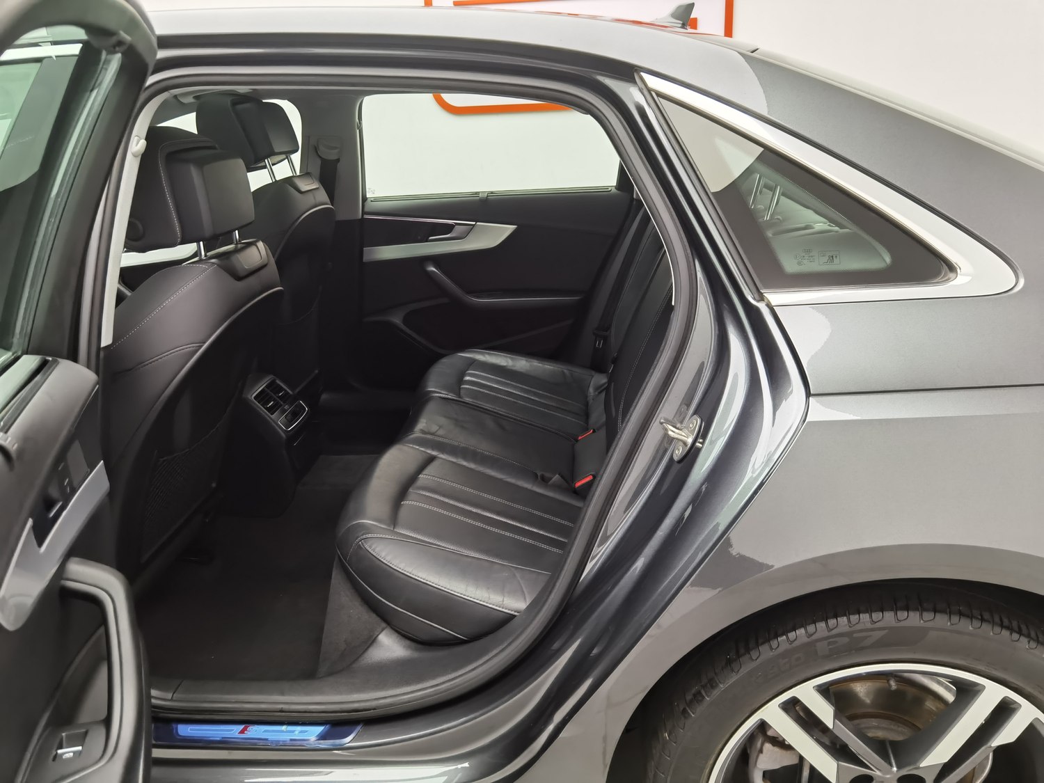 Used Audi A4L 2020 2.0 AT