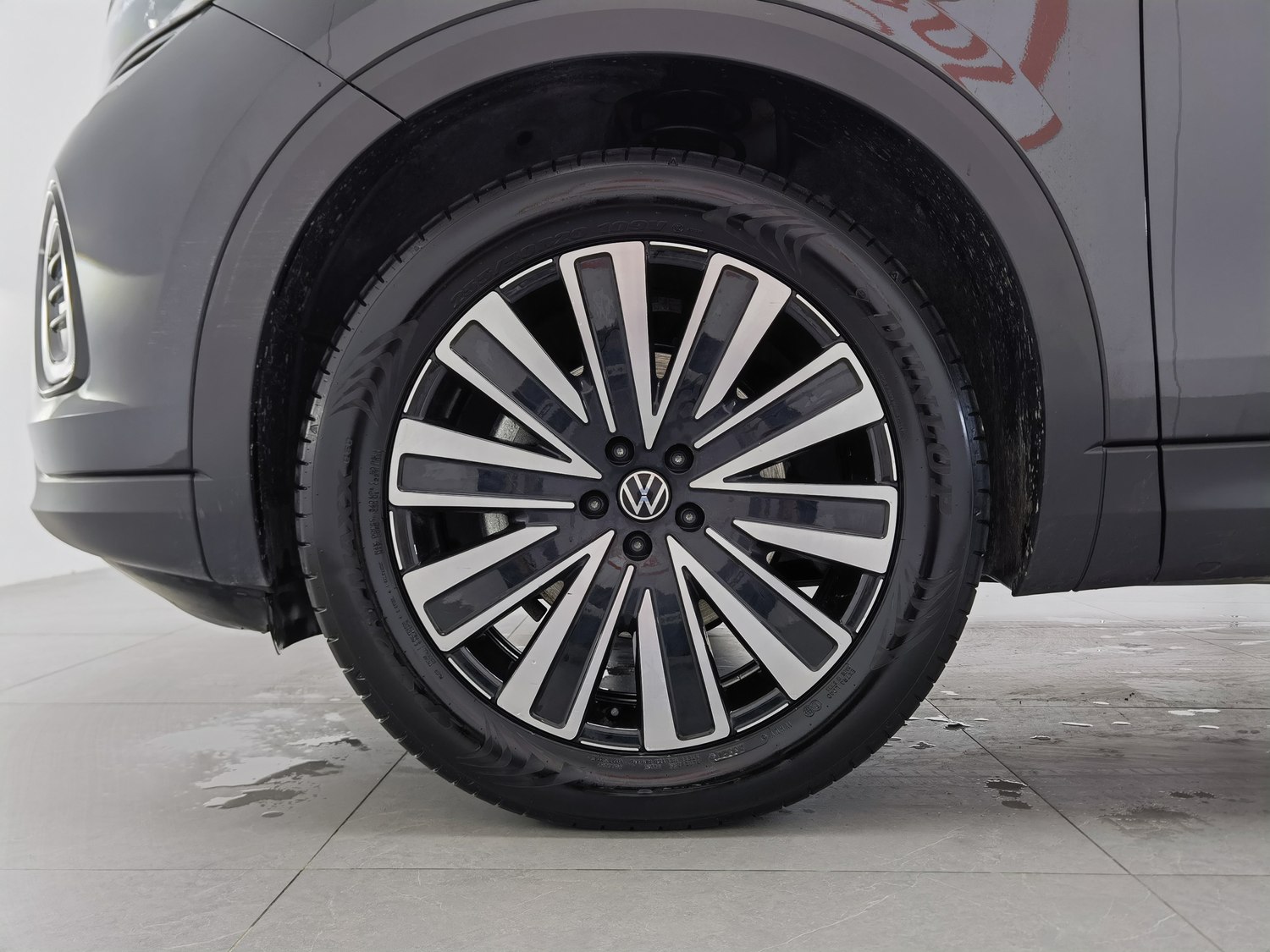 Used Volkswagen Tavendor 2024 2.0 AT